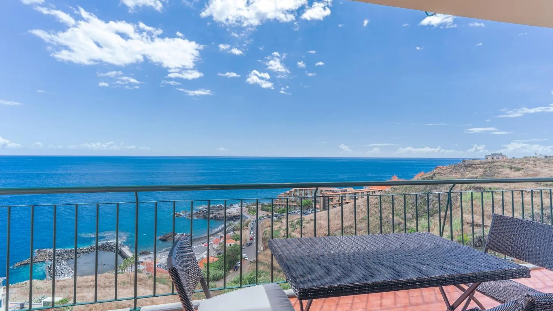 Sunspot Reis Magos With Sea View Apartment Canico