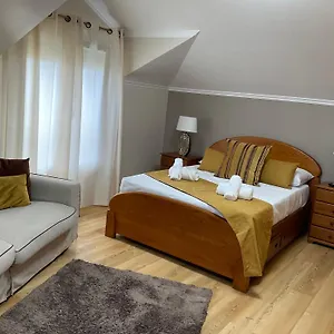  Apartamento Moniz